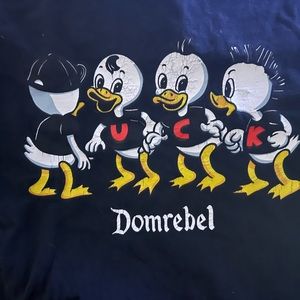Domrebel culture T Mens